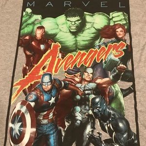 Avengers T-shirt NWT men’s L